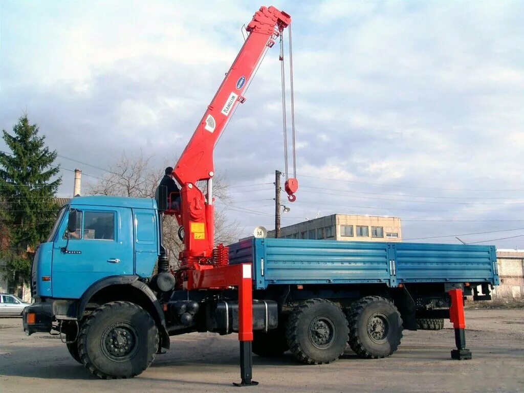 Как работает камаз манипулятор. Манипулятор камаз стрела 7 тонн борт 10. камаз манипулятор кму 710. kanglim ks1256g-ii. манипулятор камаз, стрела 6 тонн, борт 9 тонн.