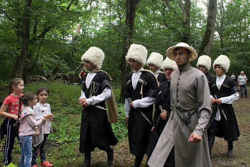 Осетины. Северные осетины. Жители Осетии. Одежда Горцев. Осетин человек