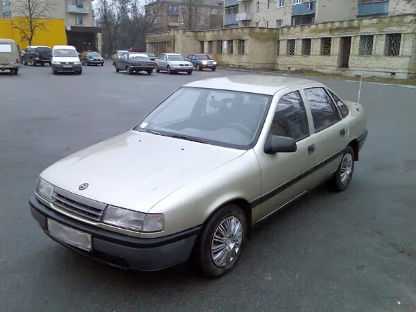 Купить опель вектру минск. Opel Vectra 1990. Опель Вектра 1990. Опель Вектра 90г. Опель Вектра 90.