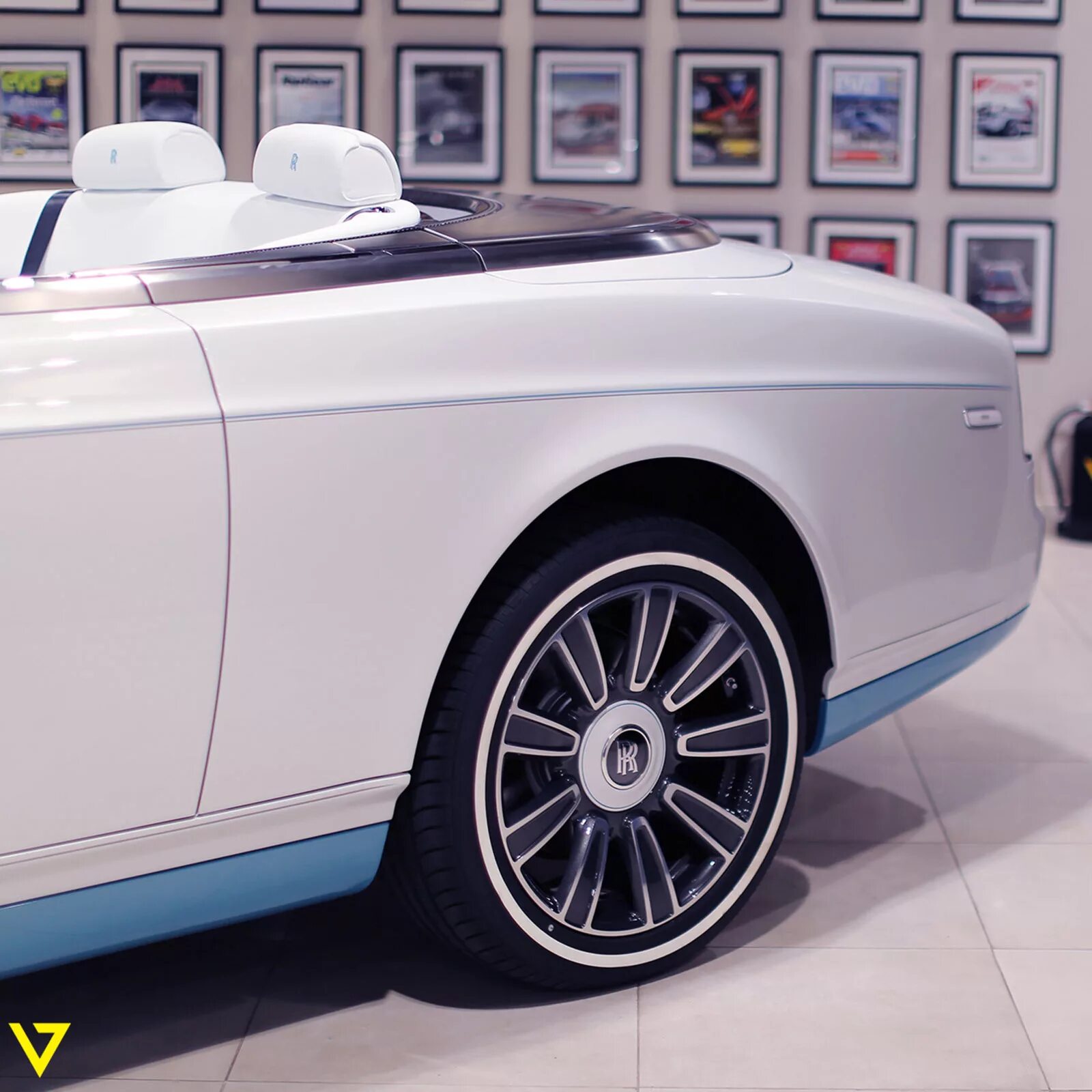 Диски роллс ройс. RR Phantom Drophead. Rolls Royce Phantom диски. RR Phantom Drophead 8.