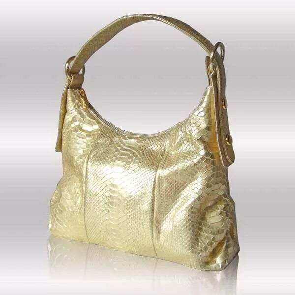 Золотистая сумка. Сумки золотистого цвета. Золотая кожаная сумка. Сумка Золотая кожа.