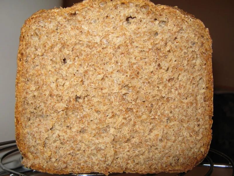 Ржано-пшеничный хлеб с отрубями. Хлебцы с отрубями ржано пшеничный. Хлеб ржано-пшеничный с дрожжами. Хлеб из пшеничной муки отрубной.