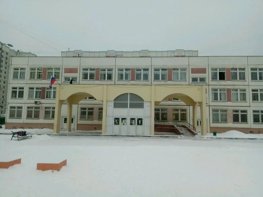Школа 1022 москва. Гбоу школа № 2031. Школа 998 москва братеево. Школа 2044 долгопрудная аллея 16. Московский лицей вторая школа.