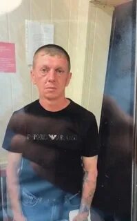 Валера стоит ли сбегать от маньяка