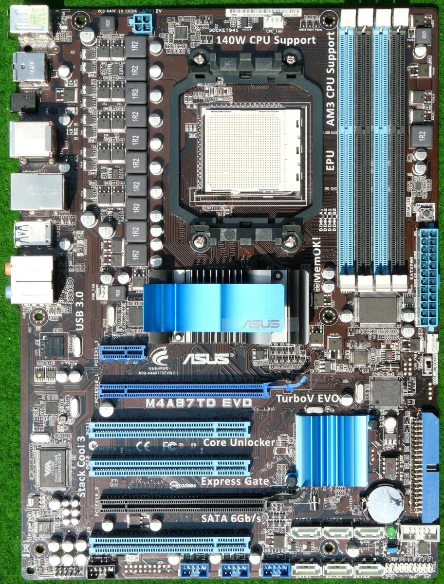 Asus evo. Материнская плата asus m4a87td evo. asus mso m4a87td evo b. asus m4a87td evo сокет ам3. asus m4a87td чипсет.