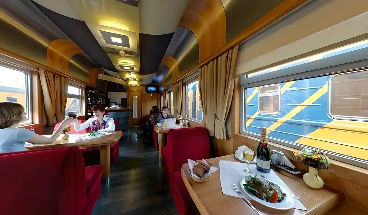 Dining car. Вагоны РЖД вагон ресторан. Вагон-ресторан в поезде РЖД. Вагон ресторан РЖД. Поезд дальнего следования вагон ресторан.