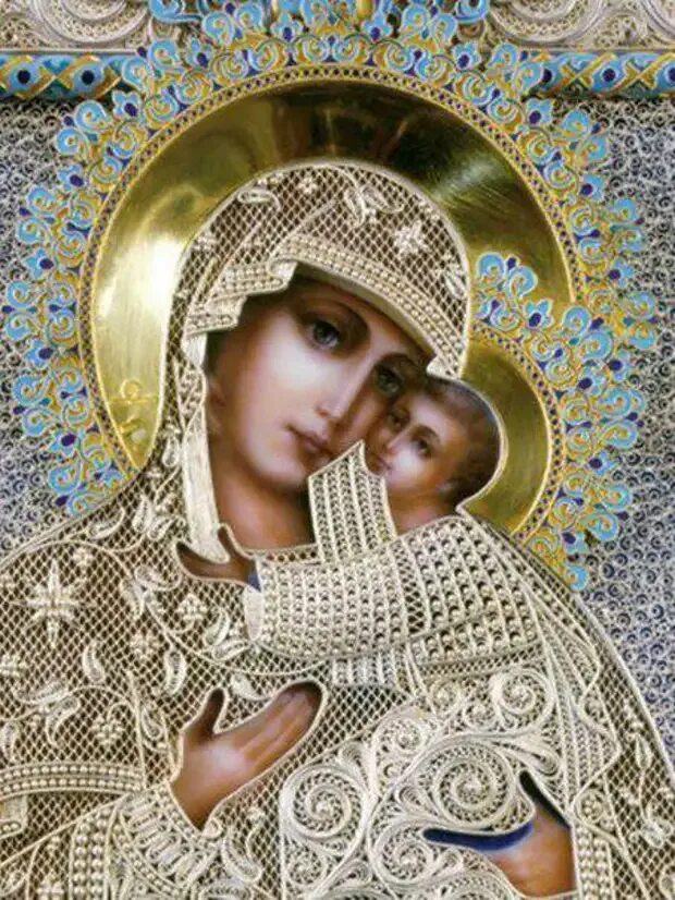 Самую красивую икону матерь божью