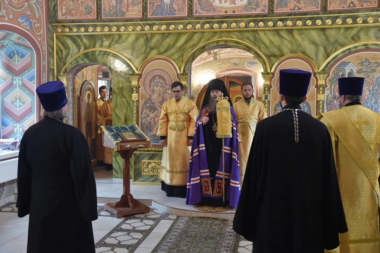 Епископ Силуан Павлово-Посадский. Храм. Церковь Троицы. Фото из церкви. Силуан павлово посадский