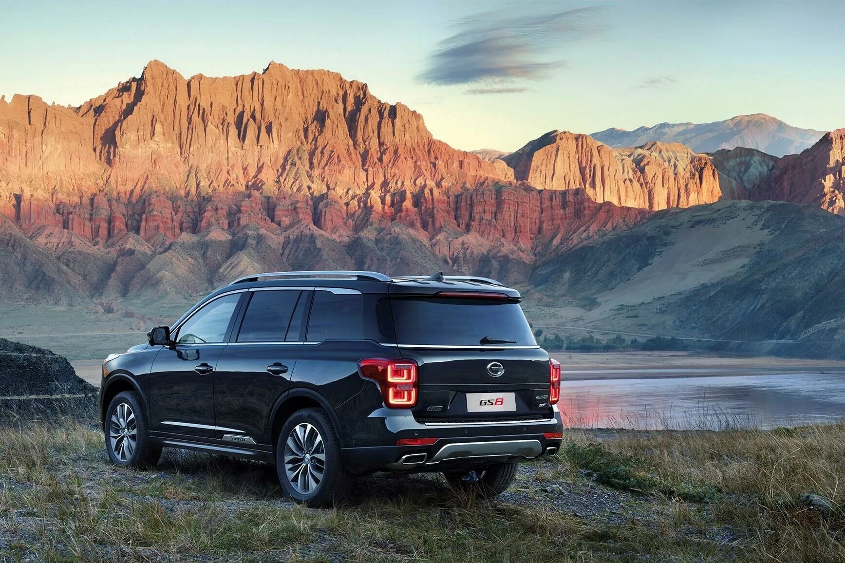 Gac gs5 кроссовер. Китайский джип gac gs 8. Gac motor gs8. Китайский внедорожник gac gs8. Cag автомобиль.