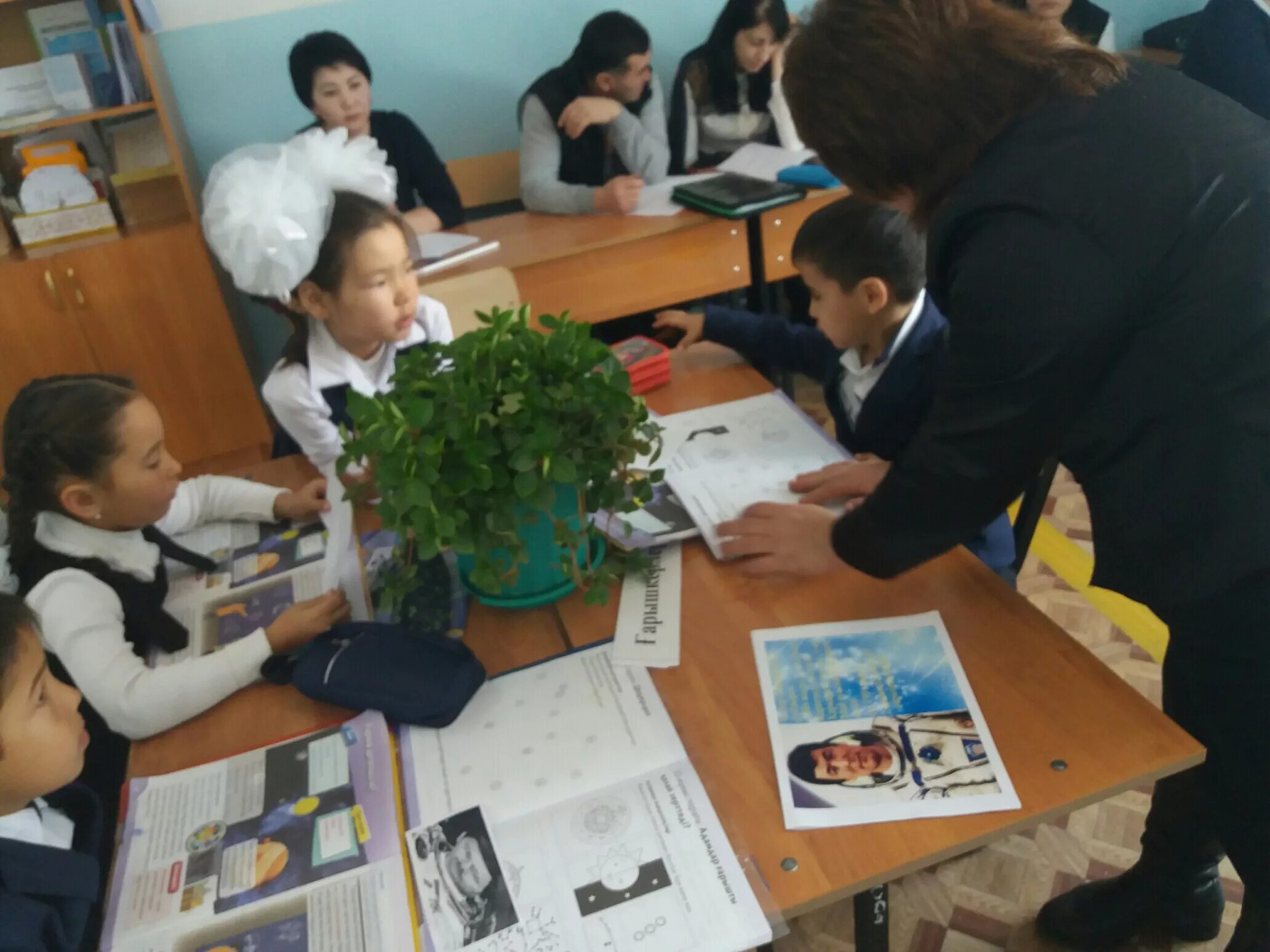 Бастауыш тренинг. О?у дегеніміз не. Т??керілген саба? дегеніміз не. Д?ниетанымтаным дегеніміз не. Б?гін саба?та картинки.