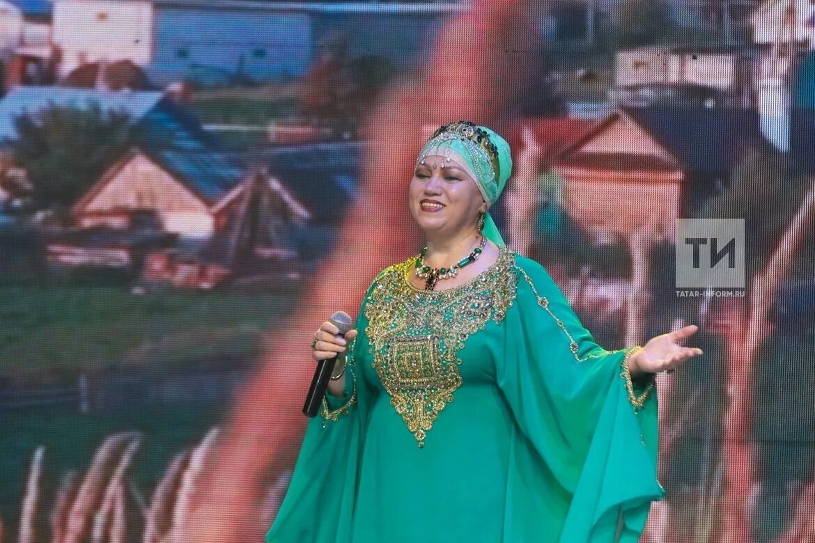 Певица халида бигичева. Халида бигичева. Халида бигичева фото. Хәлидә бигичева биография. Бигичева халида певица родилась.