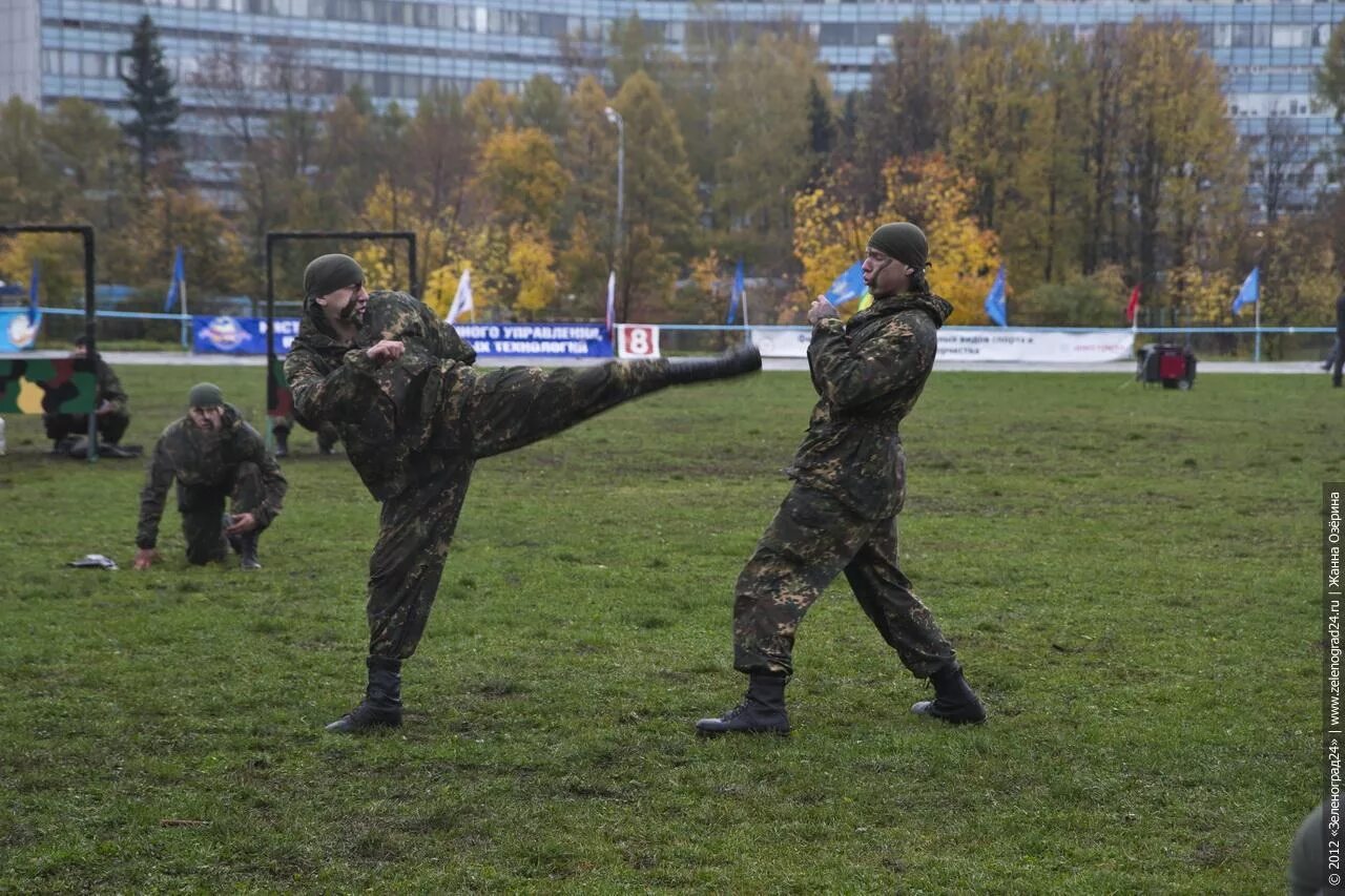 Физическая подготовка в вс рф. Военно прикладной спорт. Военные занимаются спортом. Военные спортивные состязания. Военно-прикладные и служебно-прикладные виды спорта.