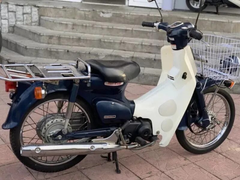 Мопед Honda super Cub. Honda super Cub 50. Honda super Cub инжектор. Мопед японский Honda super Cub 50 кубов