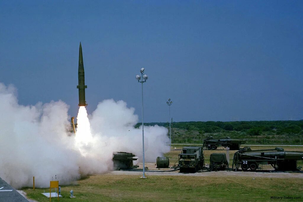 баллистические ракеты 80 сша. баллистическая ракета першинг 2. ракета «першинг» – «першинг-1». ракеты средней дальности. баллистические ракеты малой и средней дальности.