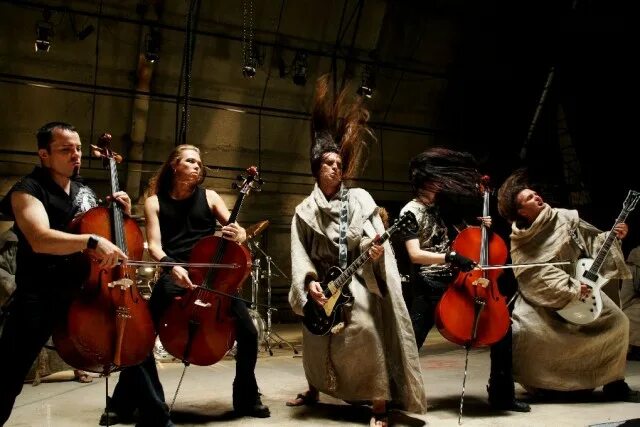 Первый пилигрим. Apocalyptica Amplified. The Piligrim группа. Апокалиптика Жанр. Группа пилигримов арт.