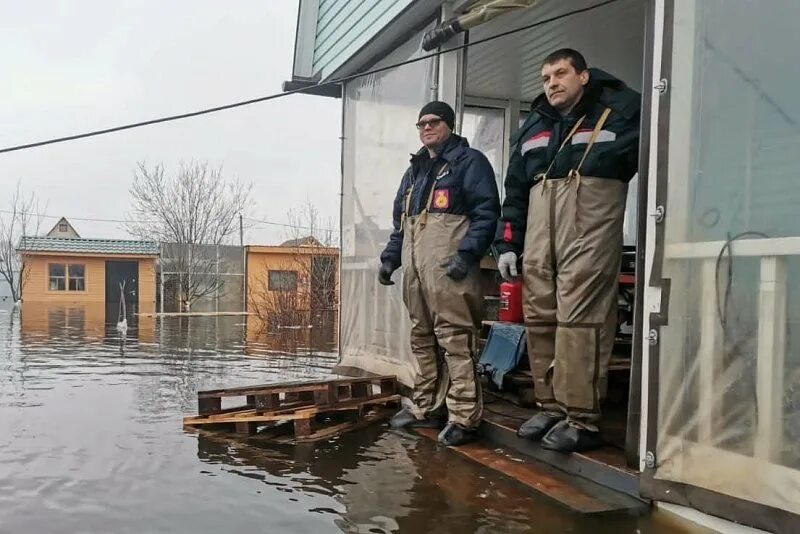 Паводок в подмосковье 2024 когда ожидается. Паводок 2023 в Москве. Весенний паводок. Половодье. Половодье реки.