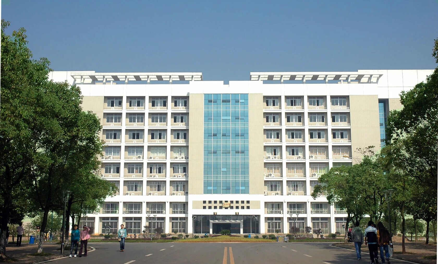 Hunan university. Хунаньский университет науки и технологии. хунаньский аграрный университет. хунаньский университет в каком городе находится. xi&#039;an university of architecture and technology.