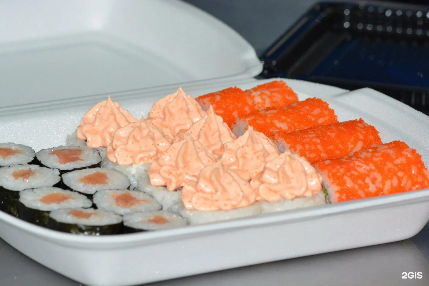 Роллы шанхай состав. Суши томи каталог. Ролл мадагаскар. Суши томи каталог. Ролл "такуан".