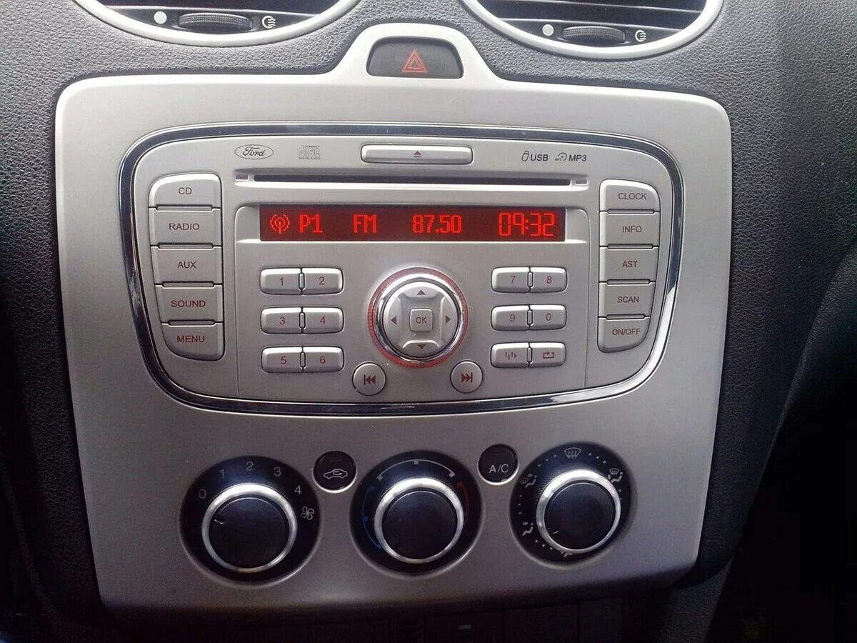 Магнитола фокус 2 дорестайлинг. Ford focus 2 sony 6000 usb. ford focus 2008 магнитола usb. штатная 2 din магнитола ford focus 2. штатная магнитола форд фокус 2 aux.