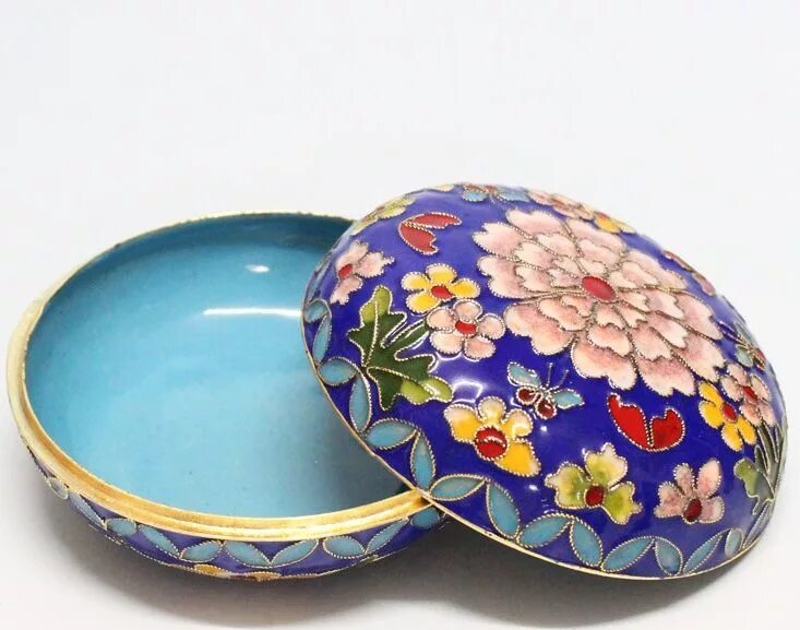 Выемчатая эмаль хлебников. Выемчатая эмаль финифть. Выемчатая эмаль хлебников. Эмаль серебро 84 adler мария адлер. Чернильнильница эмаль.