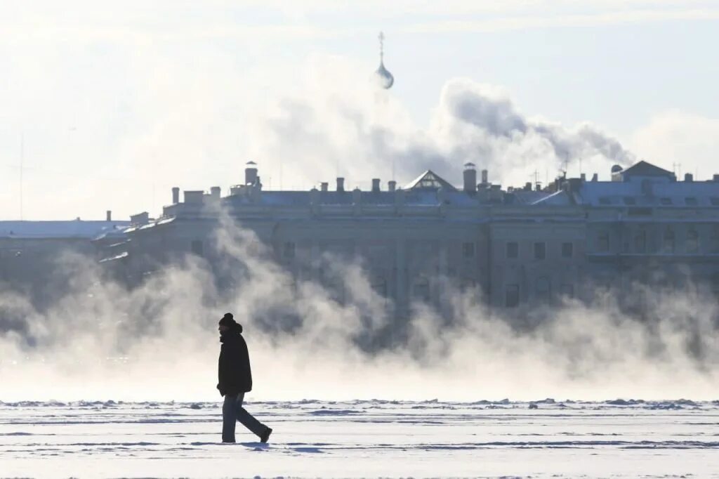 Сильные морозы сковали. Мороз в Петербурге. Сильные Морозы в Питере. Аномальные Морозы в Санкт-Петербурге. Смерч зимой.