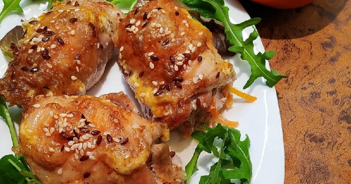 рулетики из куриного филе. куриные рулеты на мангале. рулет из филе бедра курицы. куриные рулетики "боярские". филе грудки в беконе.