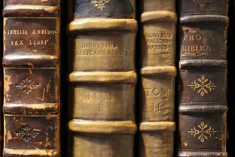 Старинная книга название