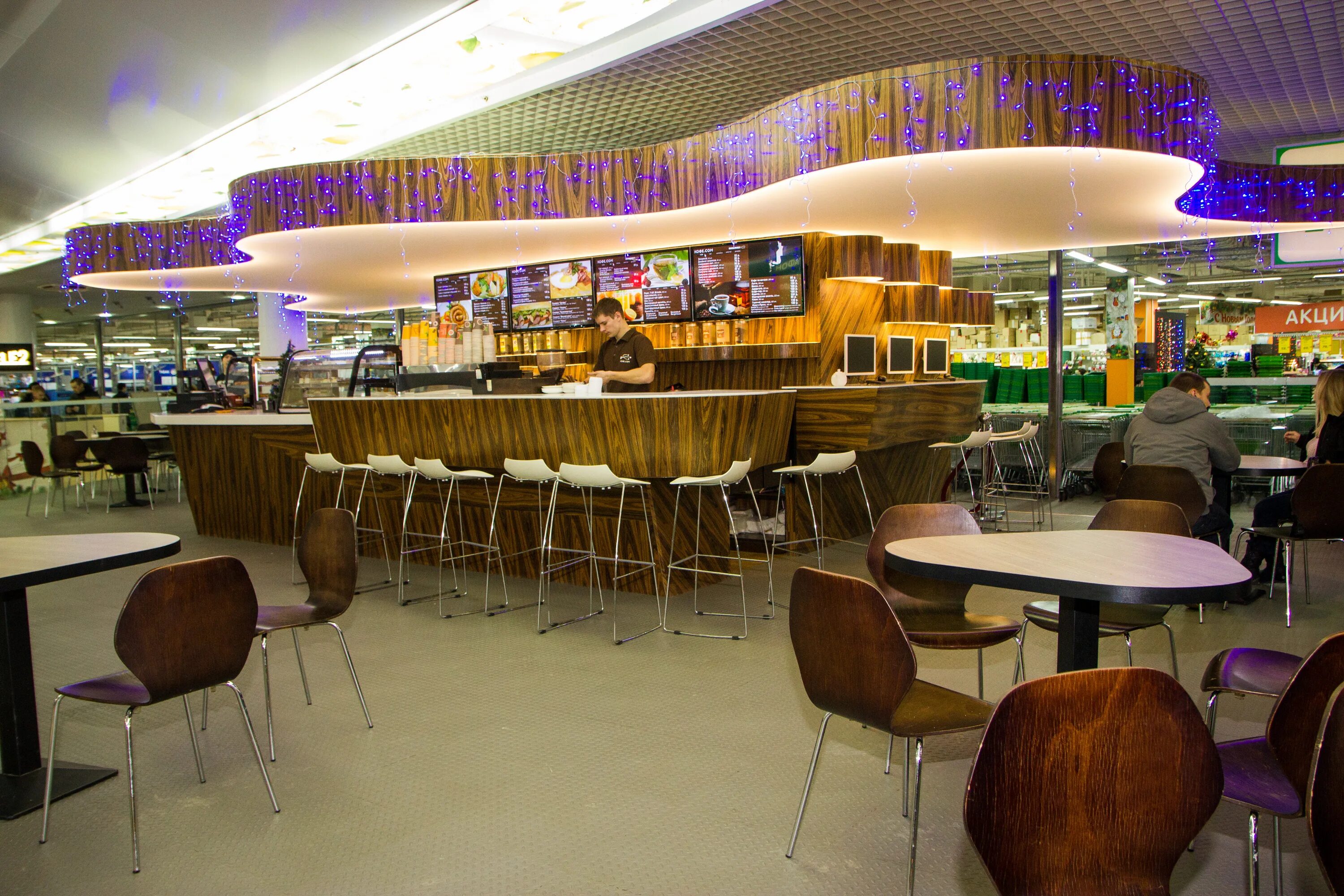 Тц мармелад оренбург. Счастье есть волгоград аллея героев. Ресторан победа челябинск героев танкограда. Персонажи волгоград ресторан. Кафе зебра амурск.