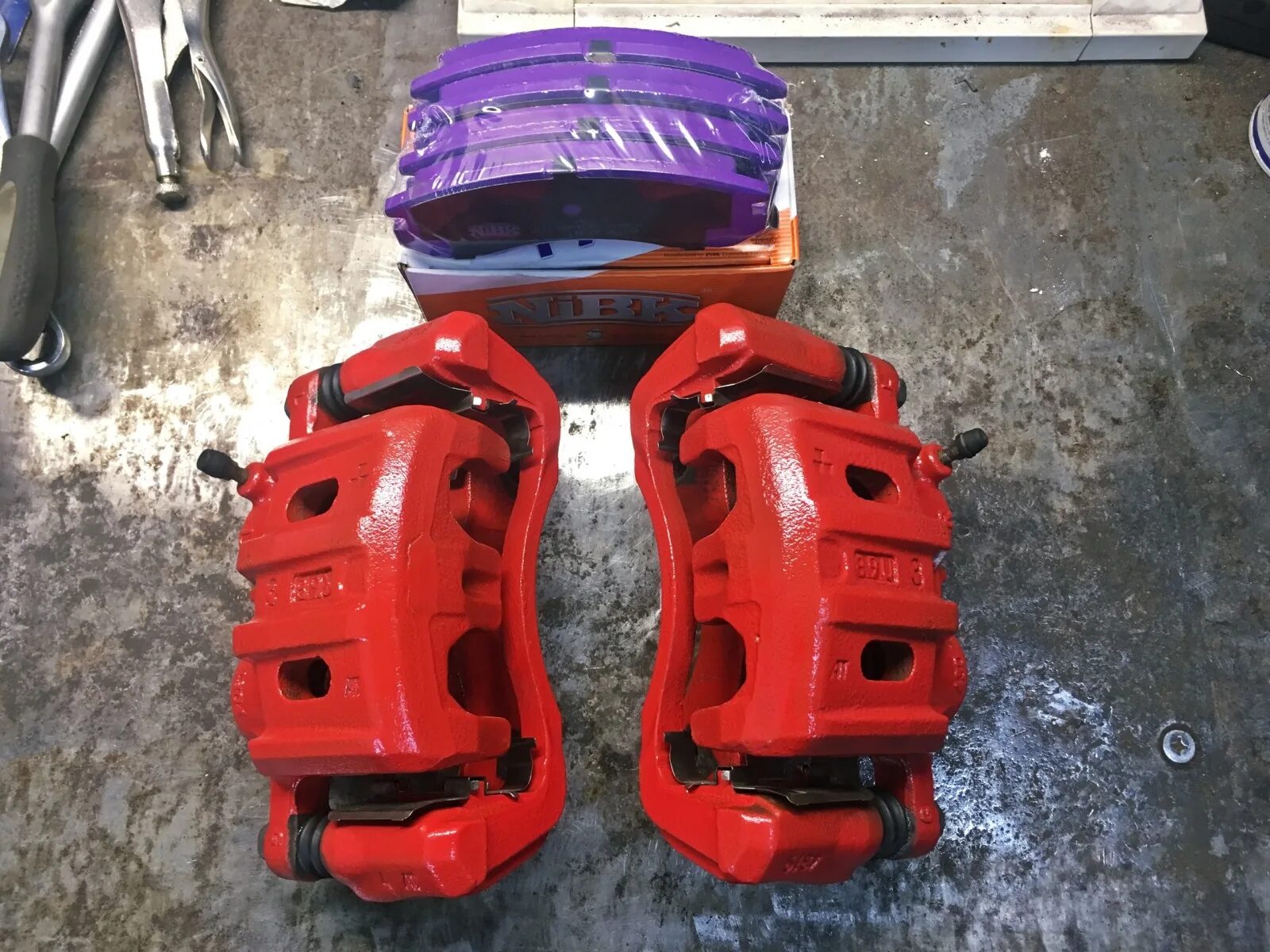 Суппорта аутлендер. Суппорта аутлендер. Митсубиси аутлендер 2008 суппорт. Митсубиси аутлендер суппорта передние. Суппорт аутлендер xl.