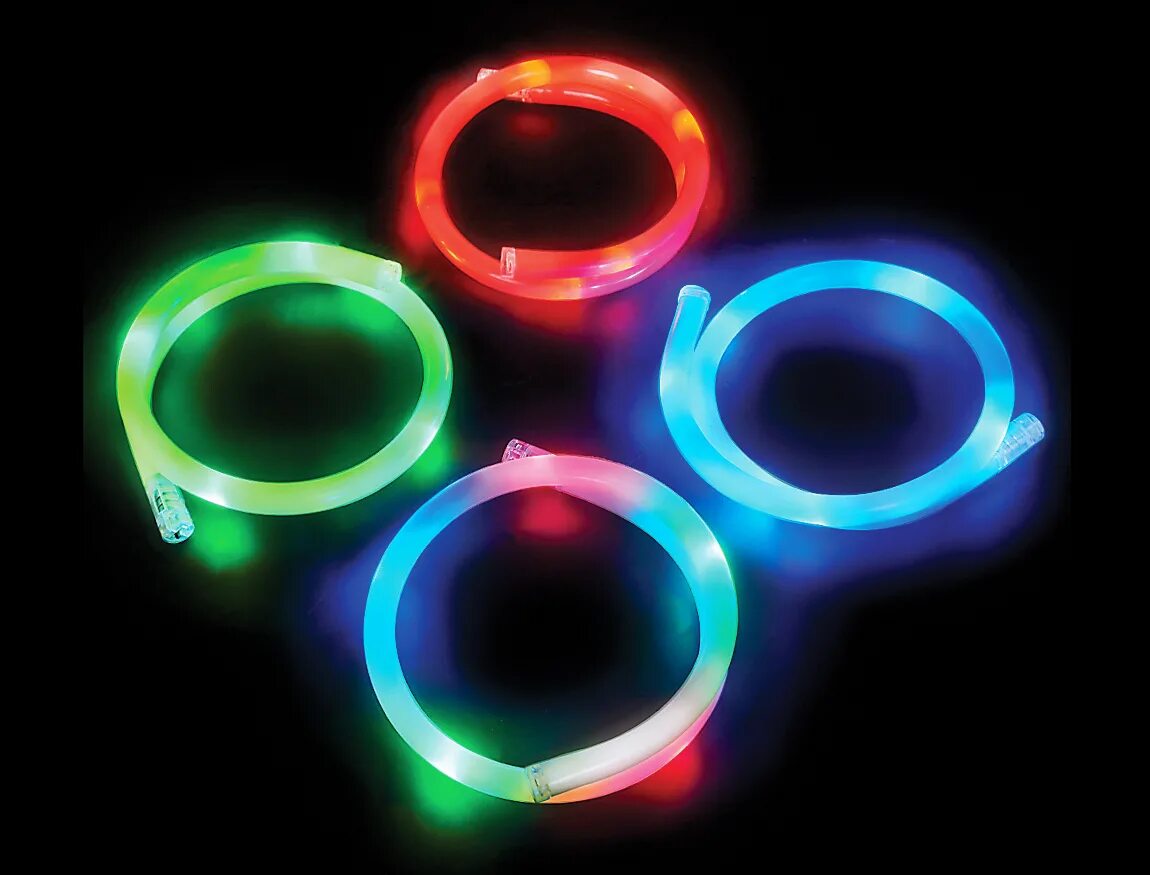 Flashing tube. Флэшмоб в метро без штанов в москве 2017. Под юбкой в общественном транспорте. Flashing tube. No pants subway ride россия.