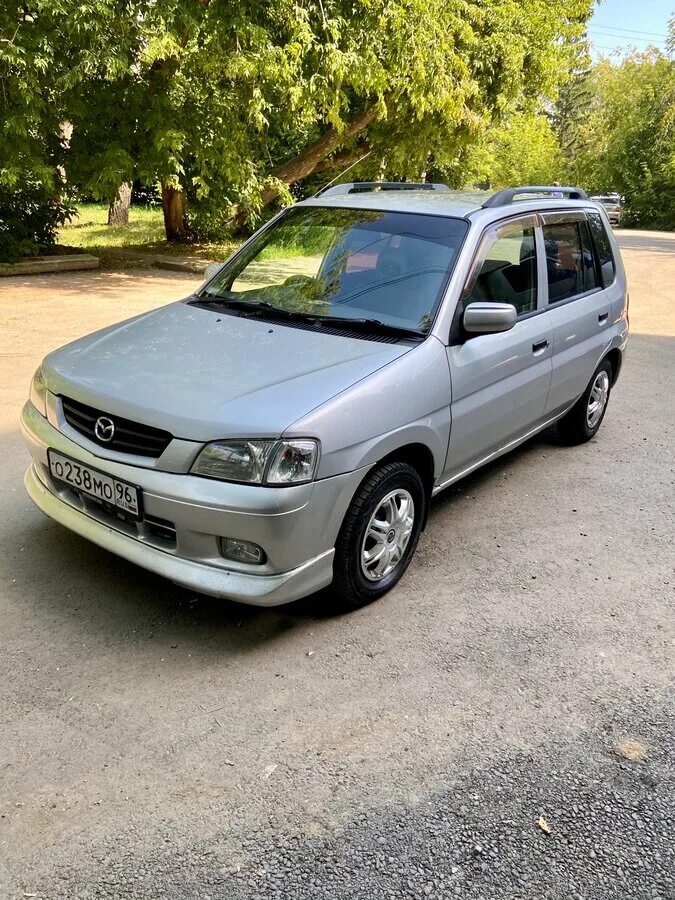 Mazda Demio 2000. Mazda Demio DW. Mazda Demio 2000 год. Мазда Демио серебристая.