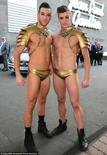2 пидораса