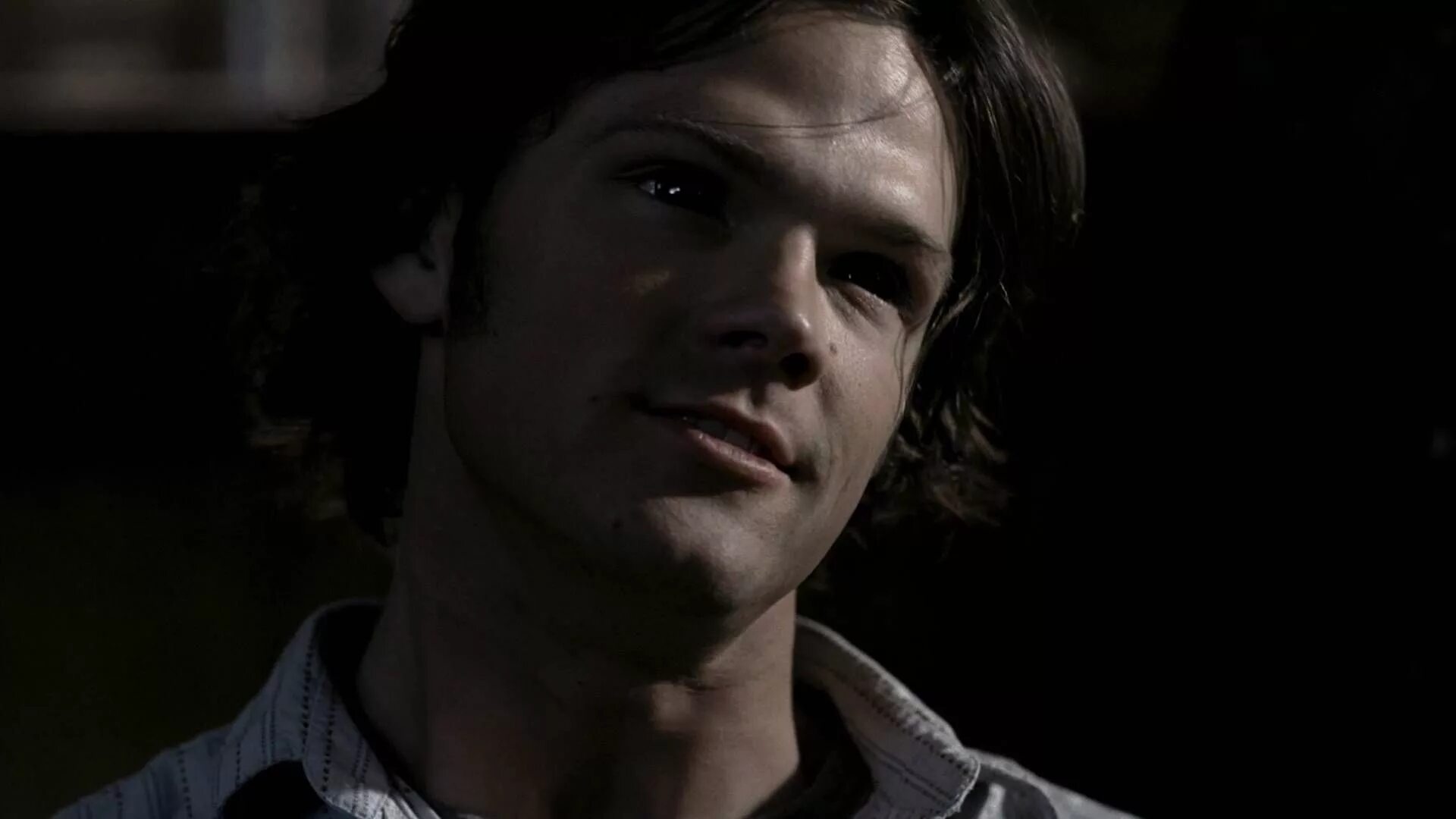 Татуировка дина и сэма винчестеров. Сэм винчестер сверхъестественное. Тату у дина и сэма винчестеров от демонов. Как отказаться от одержимости бывшего. Пентаграмма дина и сэма.