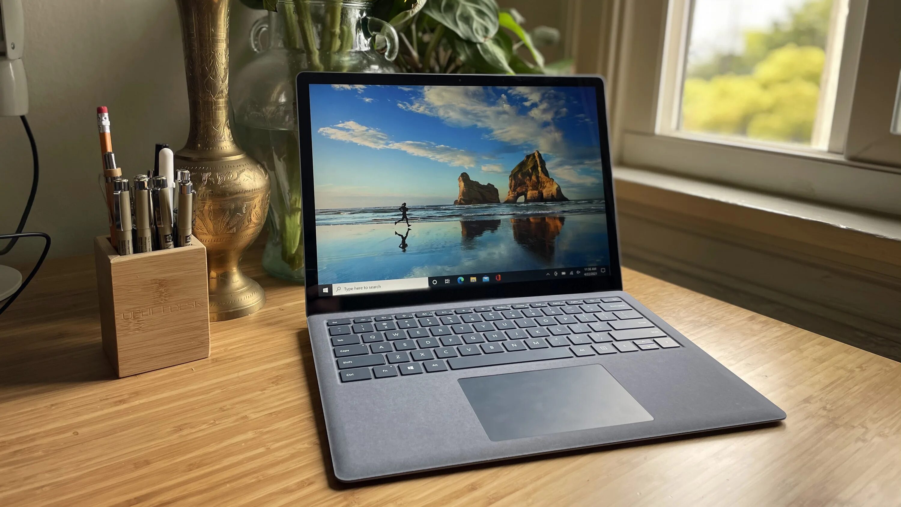 Bj4 ноутбук. Microsoft surface Laptop 4. Surface Laptop 5 2022. Бизнес ноутбук. Лучший ноутбук лето 2021.