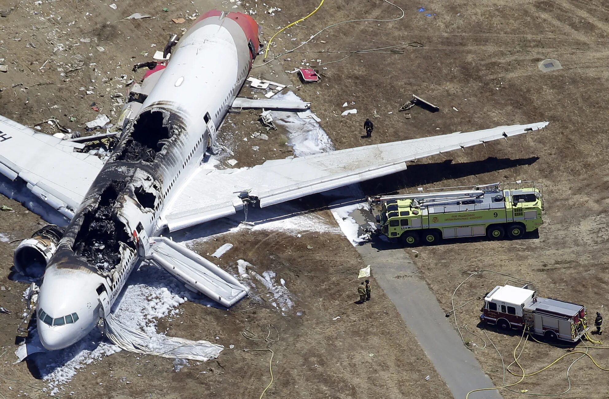 Катастрофа Боинг 777 в Сан-Франциско. Asiana Airlines Flight 214 катастрофа. Катастрофа Asiana Airlines 2013.