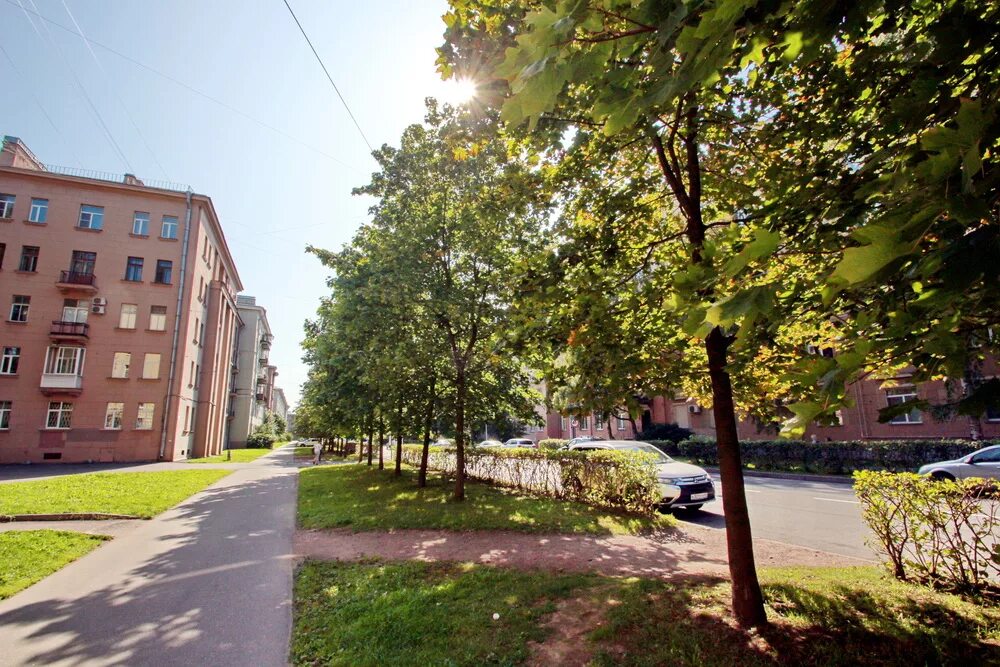 Улица шамшева санкт-петербург. Улица остоженка 1 москва. Улица проходит. Улица большая никитская улица москва. 35.