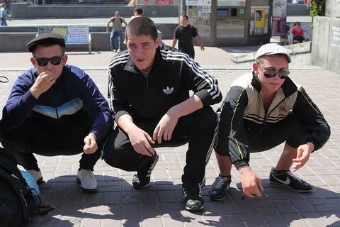 Слышь, сюда иди или как выглядят гопники разных стран