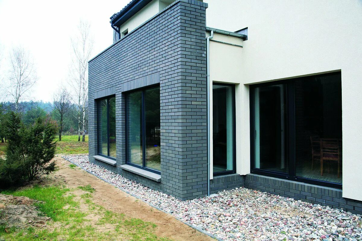 Металлопрофиль мп 18 волна фасад здания. Фасад из серого кирпича. Облицовка из серого кирпича. Клинкерный кирпич roben dover. Серая облицовка.