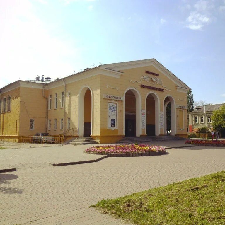 Дк буревестник нижний новгород. Буревестник, находка, находкинский проспект, 12. Кинотеатр буревестник сеансы. Кинотеатр буревестник находка. Кинотеатр буревестник москва.