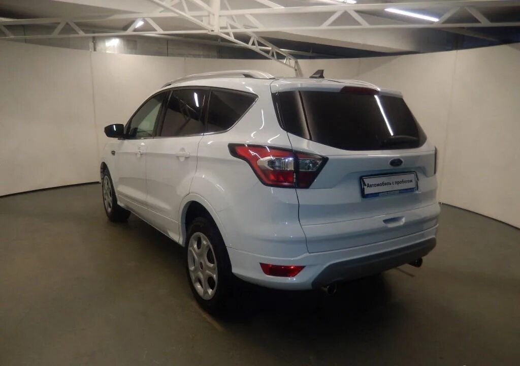 Купить кугу бу. Черная крыша Форд Куга 2. Куга 5. Ford Kuga 2.0d at (140 л.с.) 4wd. Форд Куга 2 серебристый.