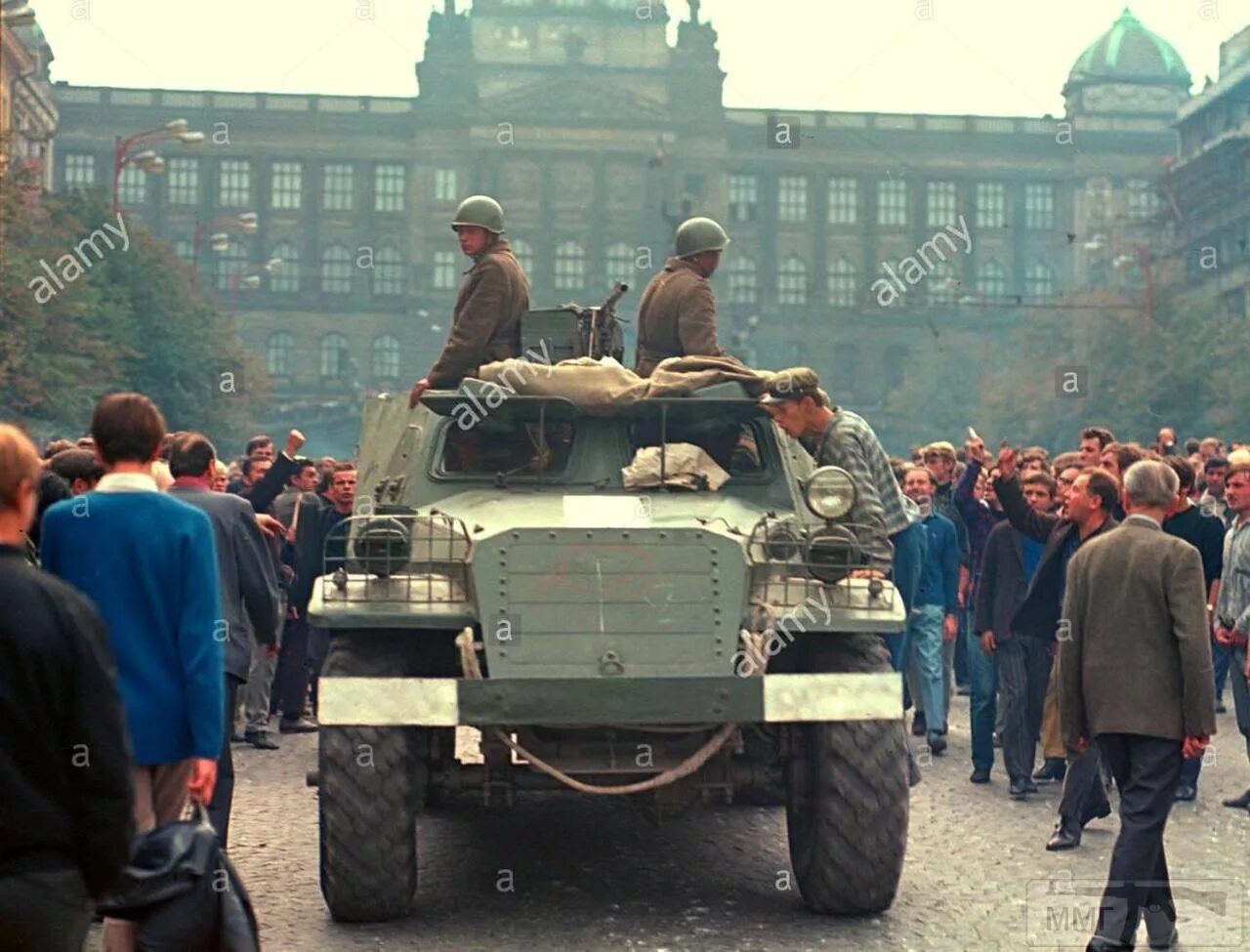 Йозеф куделка пражская весна. 1968 чехословакия пражская весна. Чехословакия,1968 год. 1968 чехословакия пражская весна. Советские войска в праге.