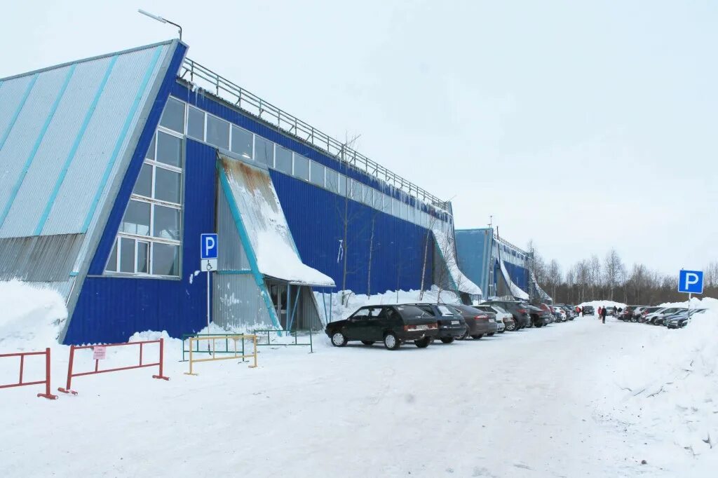 бассейн западный инта. физкультурно-оздоровительный комплекс запад. фок западный инта. фок западный инта. инта поселок западный.