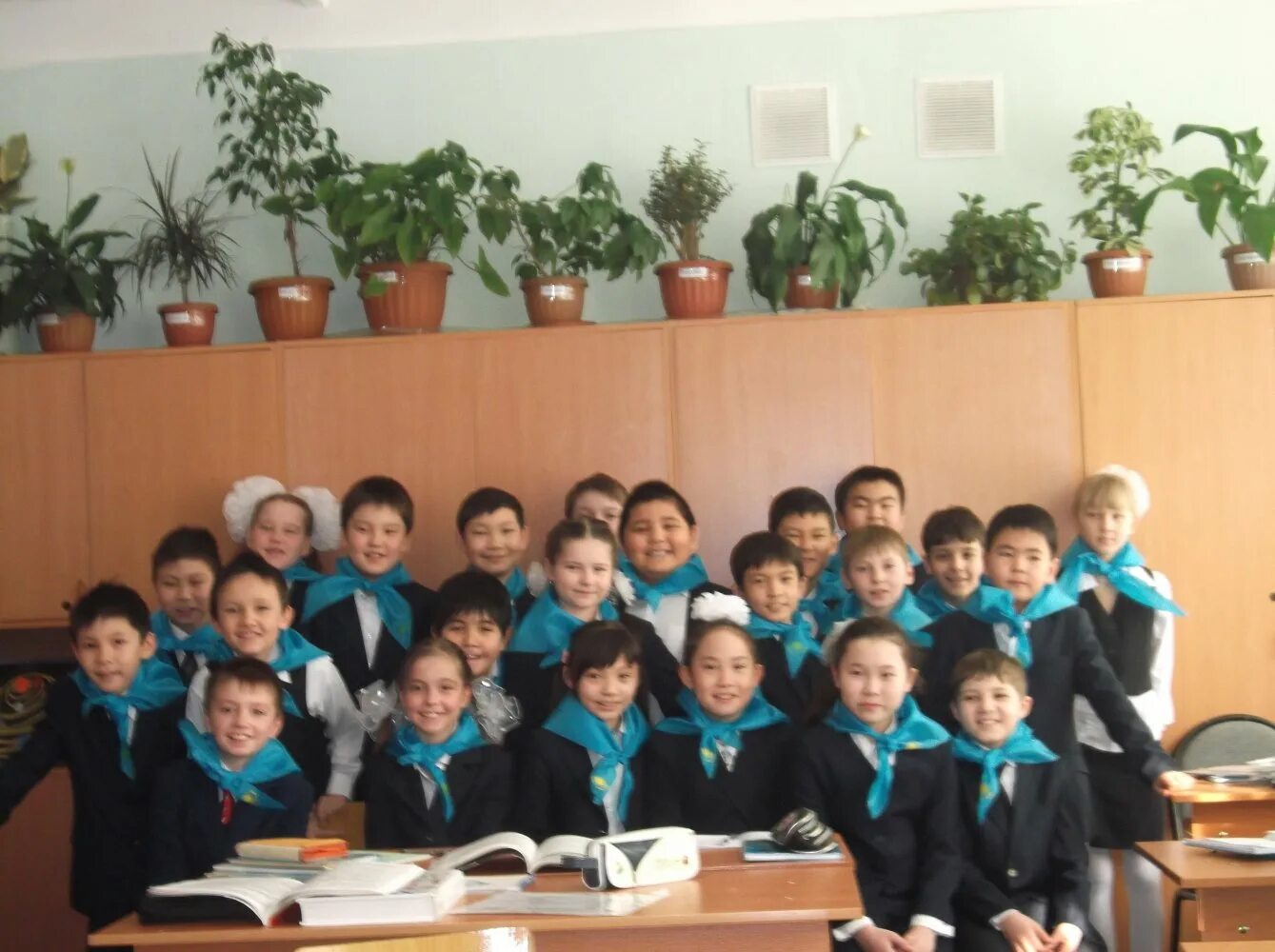 Школа 1 петропавловск казахстан. Риддер 2 район школа. Лицей 3 города степногорска казахстан. Текели казахстан улица луначарского. Кустанай школа 19.