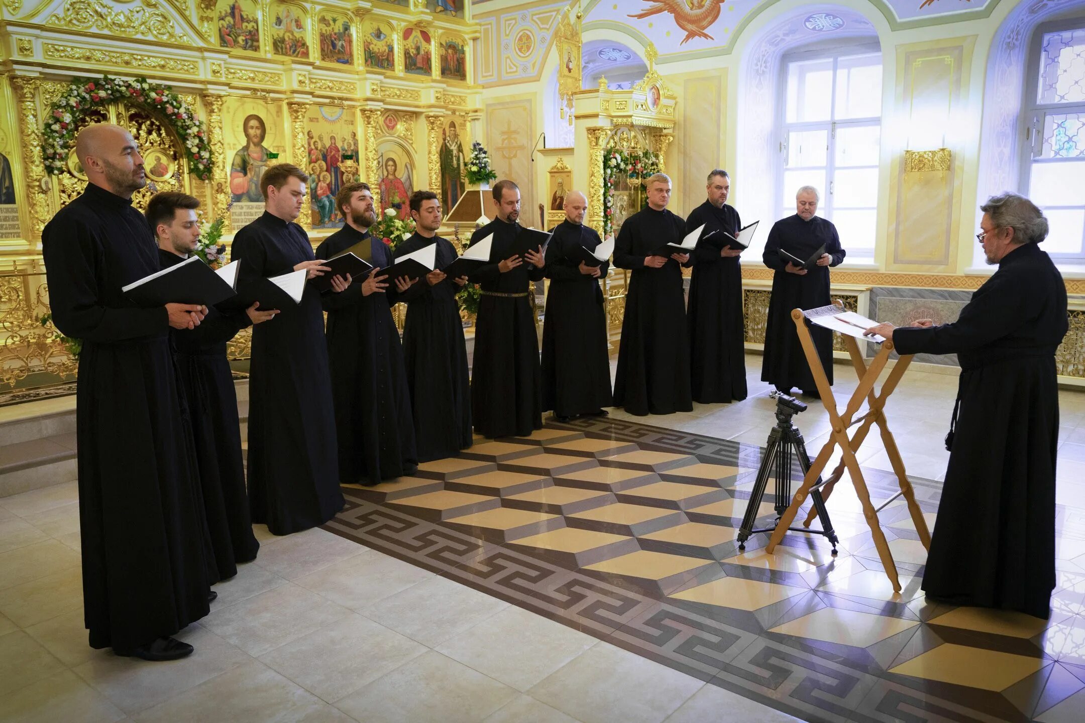 Церковное пение псалмов. Хор Гринденко древнерусский распев. Хор храма Христа Спасителя Регент Георгиевский. Хор певчих московских храмов.