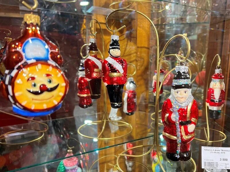 Клинское подворье музей ёлочной игрушки. Елочная игрушка экскурсия москва. Фабрика елочных игрушек спб васильевский остров. Музей новогодней игрушки клинское подворье. Музей ёлочной игрушки в москве.