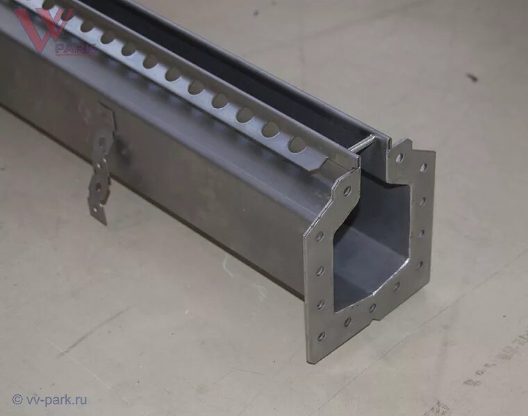 пластиковый лоток асо. 16-б-3. щелевой лоток с сифоном 2100 мм. лоток водоотводной betomax drive лв-15. 14.