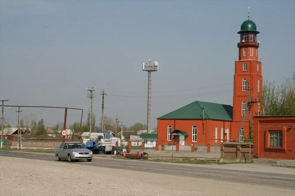 Погода на 10 дней в чеченской республике. Шелковской район Чечня. Чечня Наурский район. Чеченская Республика Шелковской район станица Червленная. Станица Червленная Шелковской район.