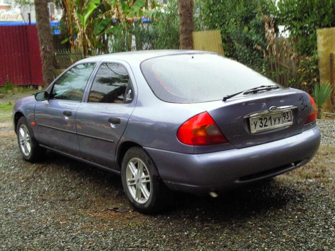 Ford Mondeo 98 года. Форд Мондео 1998 седан. Форд Мондео 2 98 год. Форд Мондео 1998 хэтчбек.