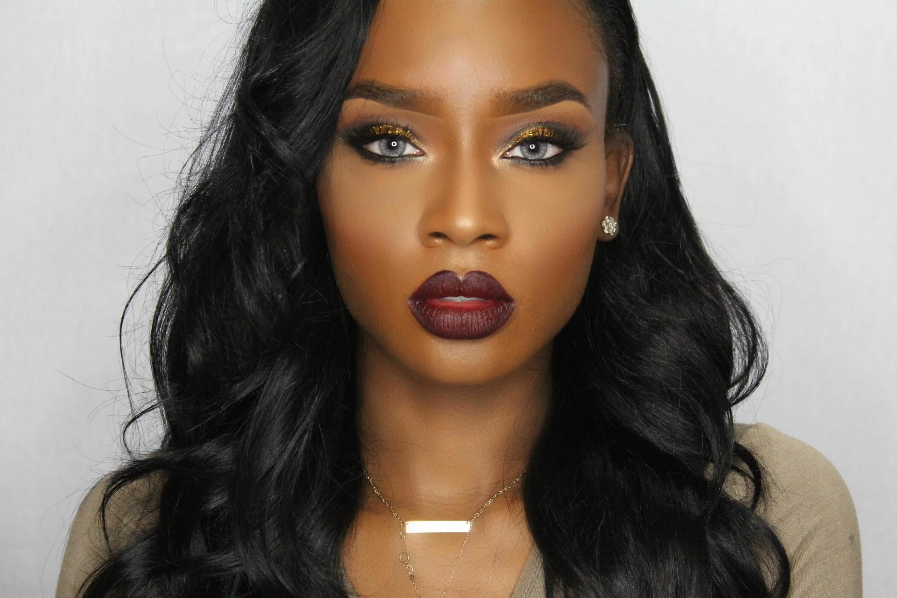 Ebony eyes. Black Lips Makeup. Афро макияж желтый. Темные губы у женщины. Black woman Lips.