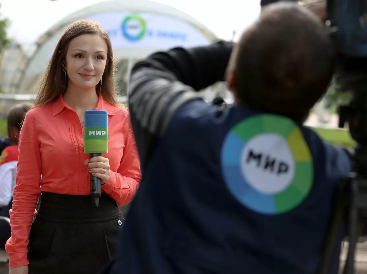 Межгосударственная телерадиокомпания мир. Телеканал мир hd логотип. Телеканал мир 24. Телеканал мир на сегодня и завтра. Телеканал мир корреспонденты.